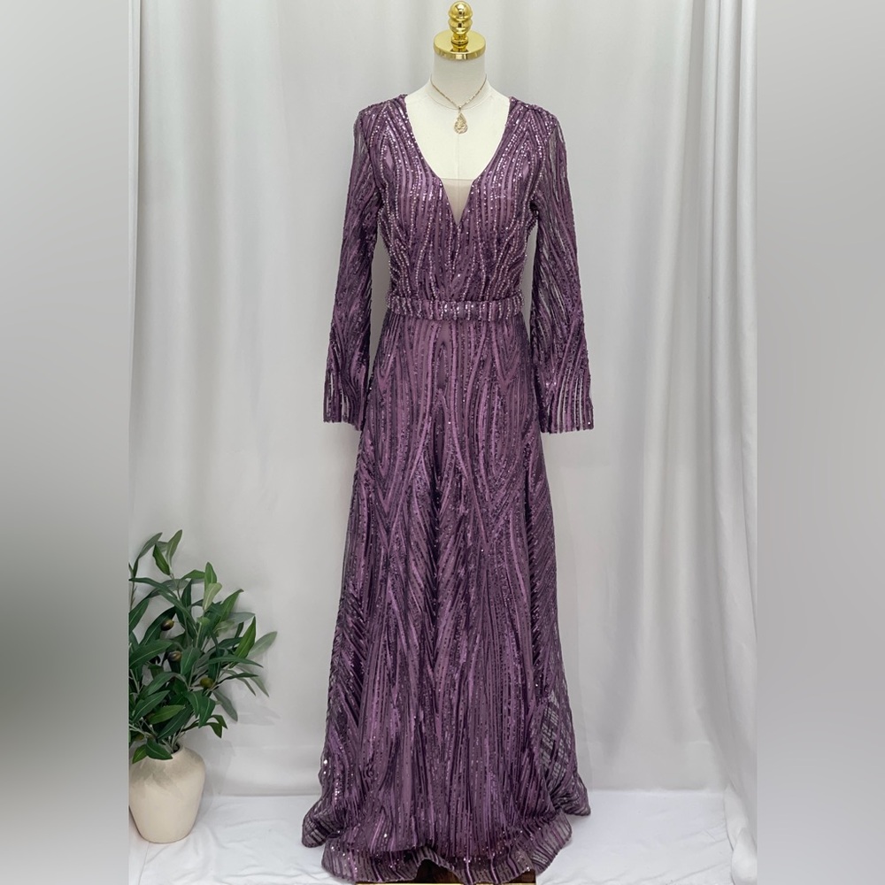 Glamorous Long Sleeve Purple Gown